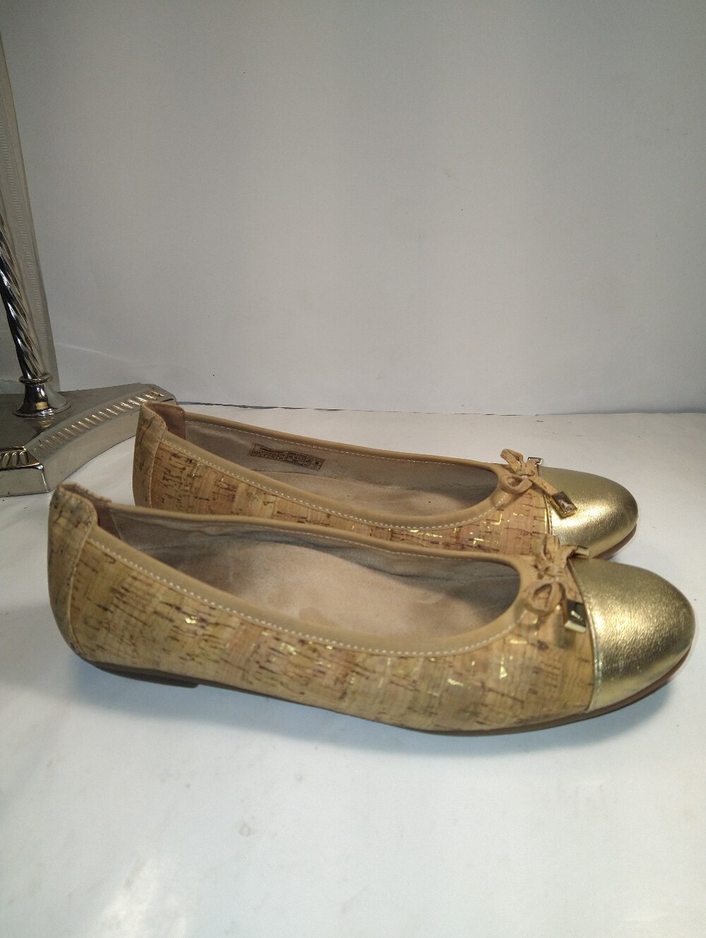 Vionic Minna Cork Print Gold Cap Toe Ballet Flats Women's sz 8